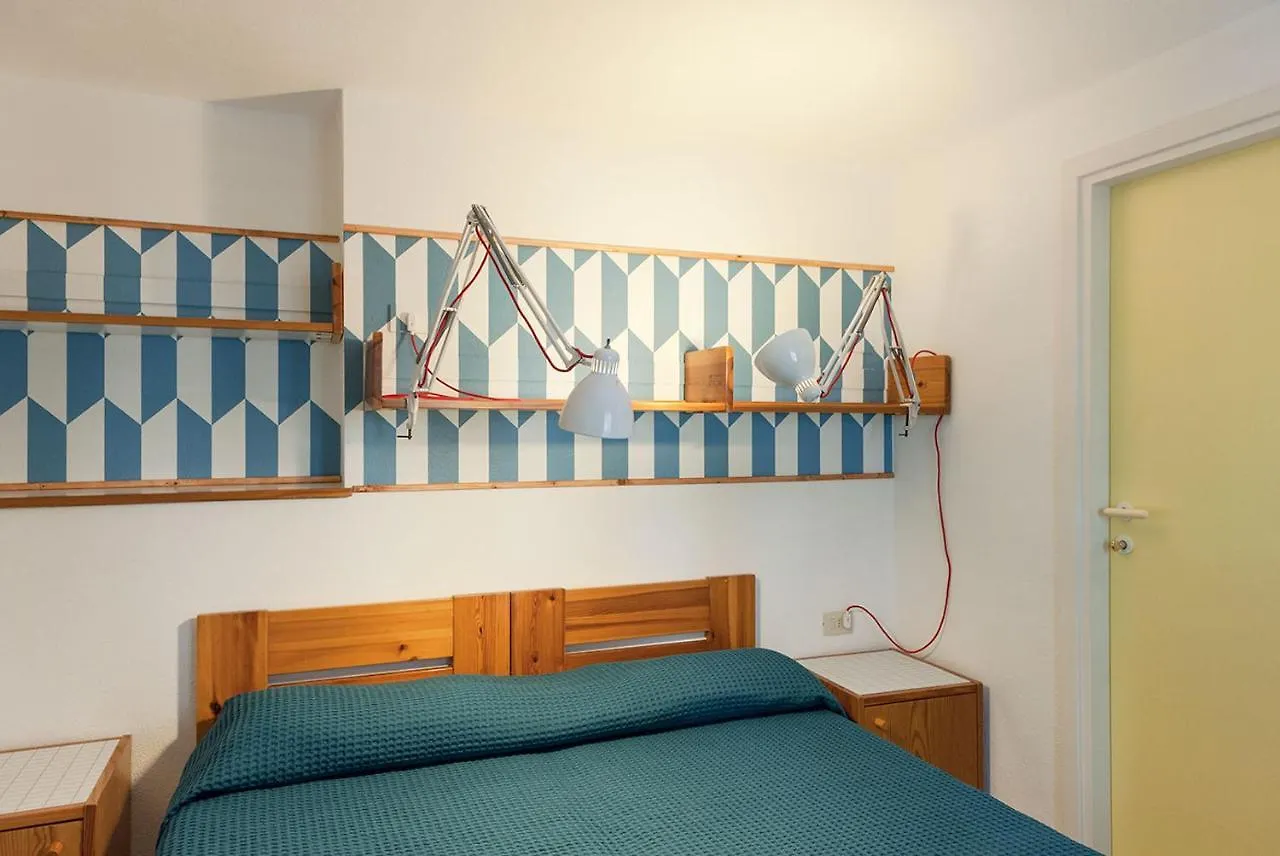 Residence Hotel Iselba Marina di Campo 4*,